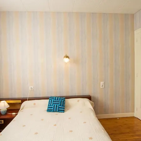 Semesterbostad Evasion En Dordogne: Maison Au Bord De L'eau Avec Parking Prive - Fr-1-616-413