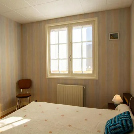 Semesterbostad Evasion En Dordogne: Maison Au Bord De L'eau Avec Parking Prive - Fr-1-616-413