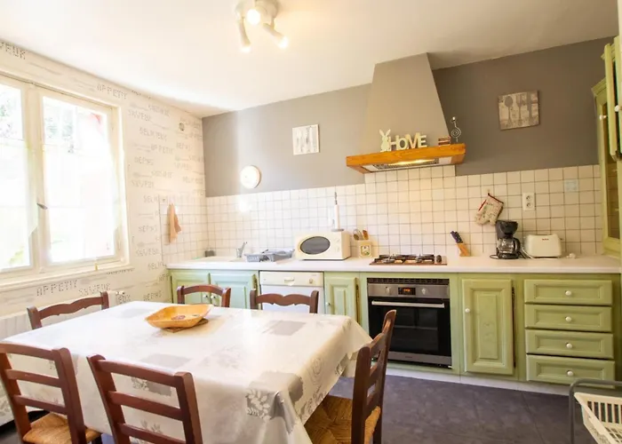 Evasion En Dordogne: Maison Au Bord De L'eau Avec Parking Prive - Fr-1-616-413