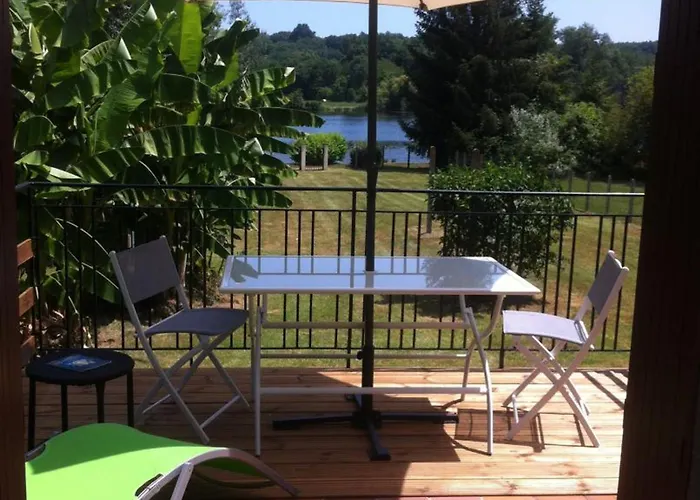 Evasion En Dordogne: Maison Au Bord De L'eau Avec Parking Prive - Fr-1-616-413 Casa de Férias